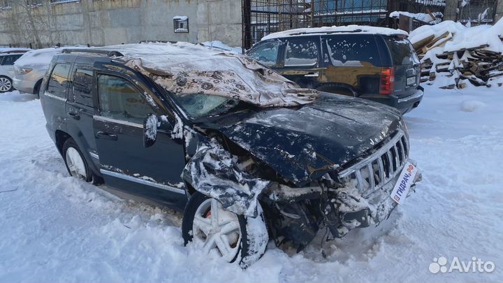 Обшивка стойки средней правой нижняя Jeep Grand Ch