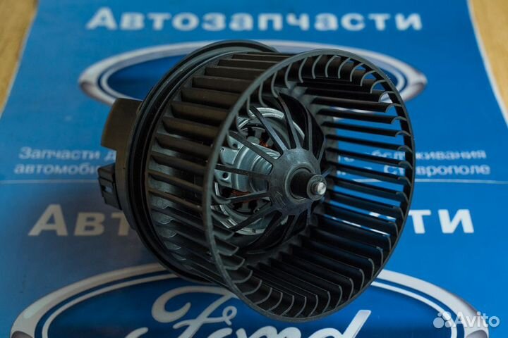 Моторчик печки Форд Фокус 2, Мондео, Куга (новый)