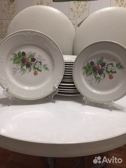 Набор тарелок