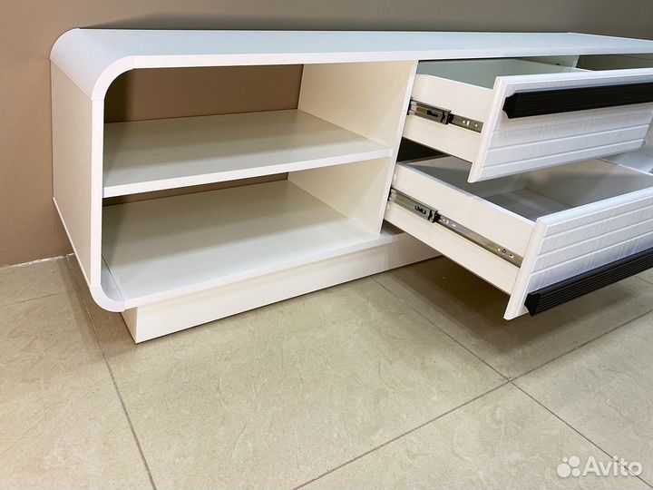 Тумба в гостиную