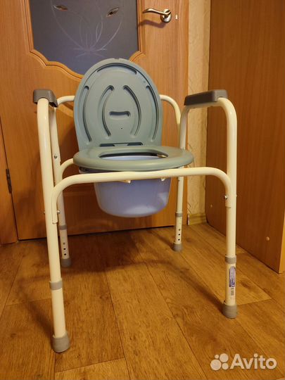 Санитарный стул туалет