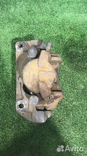 Суппорт тормозной передний правый Jaguar XF