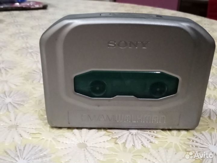 Кассетный плеер sony walkman wm FX491