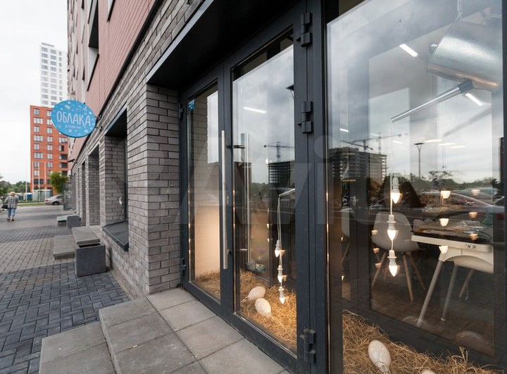 Продам торговое помещение, 177.92 м²