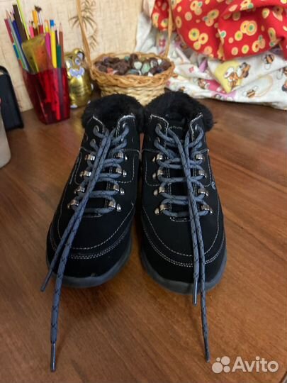 Ботинки женские