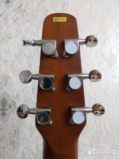 Акустическая гитара Baton Rouge L1C/D массив+чехол