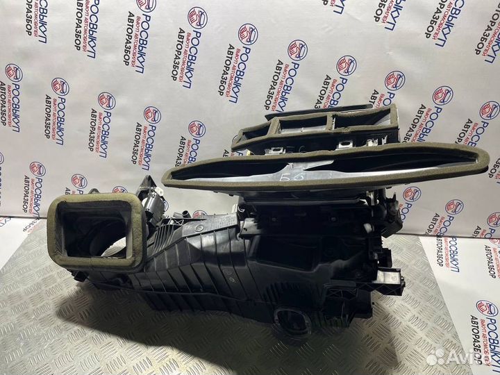 Корпус отопителя Volkswagen Passat