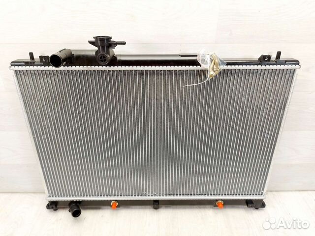 Радиатор охлаждения Mazda CX-7. 2006-2012