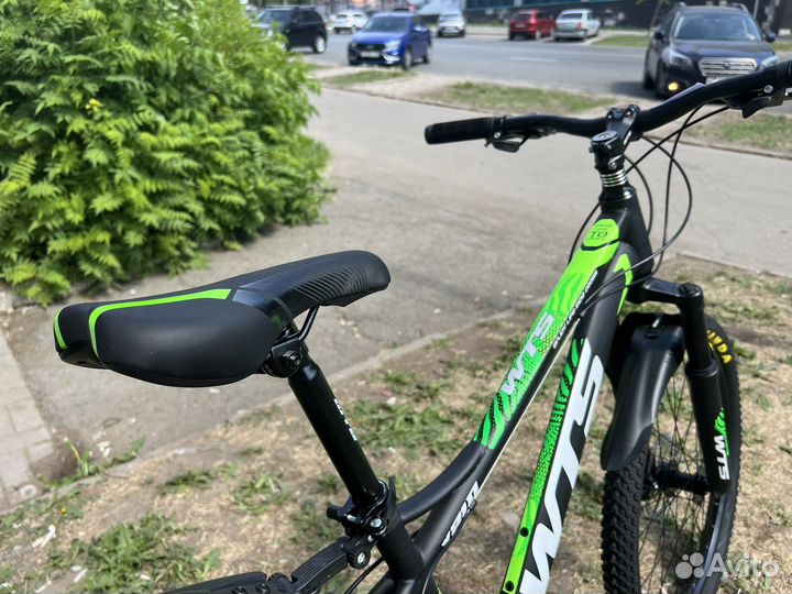 Велосипед подростковый горный колеса 26.Новый