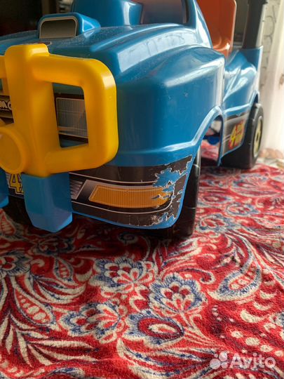 Детская машинка каталка с ручкой