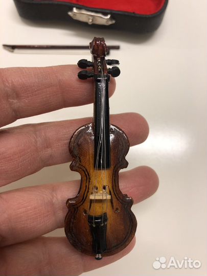 Декоротивная миниатюрная скрипка сувенир