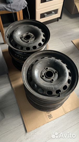 Штампованные диски R15 Audi 80