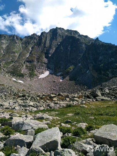 Поход в горы на озеро Выпускников