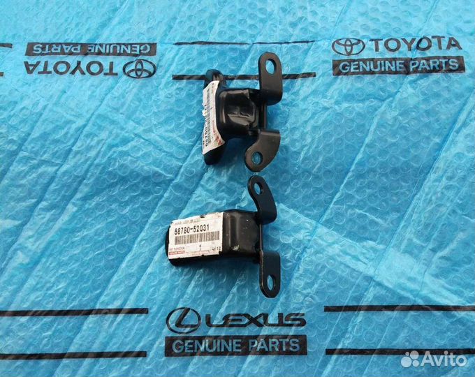 Петли задней левой двери Lexus Gx 460 комплект