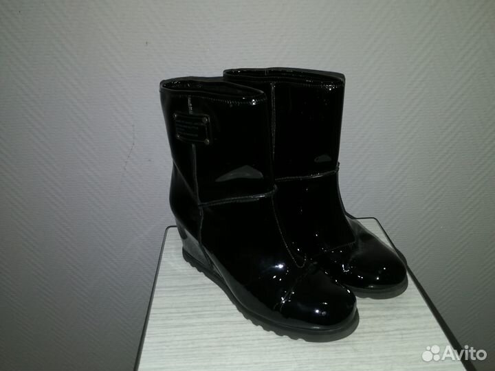 Сапоги короткие женские