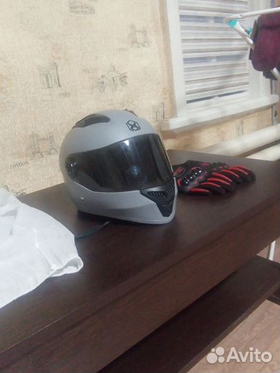 Продам мотошлем