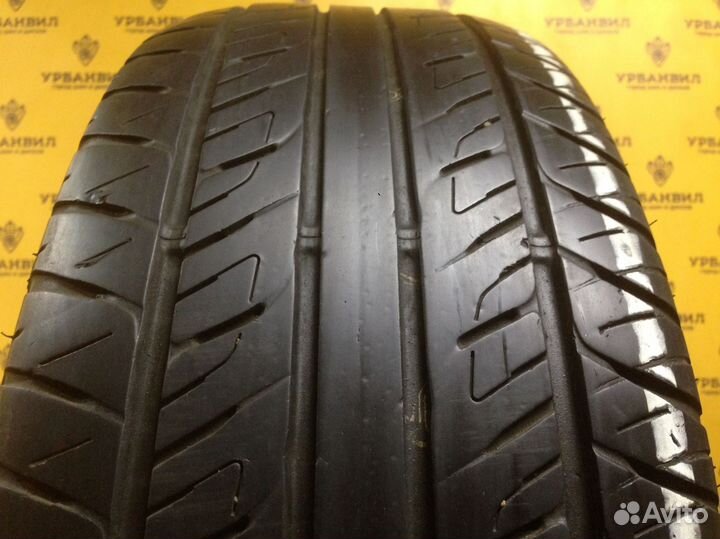 Dunlop Grandtrek PT2 235/65 R17