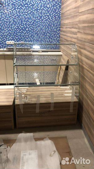 Настольные витрины из стекла