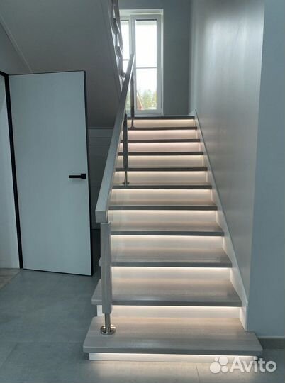 Лестница из натурального дерева