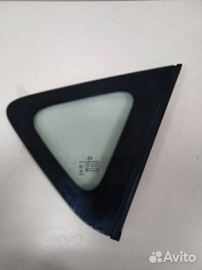 Стекло кузовное глухое правое Mazda 3 BL 2009-2013