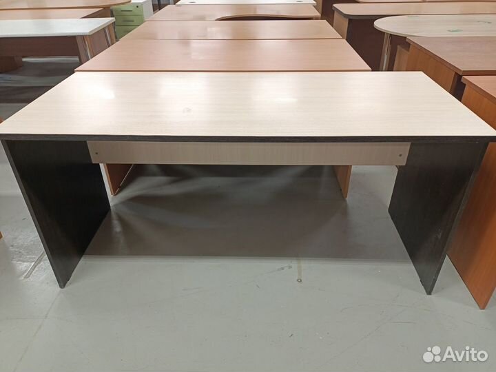 Столы офисные, много, Б.У