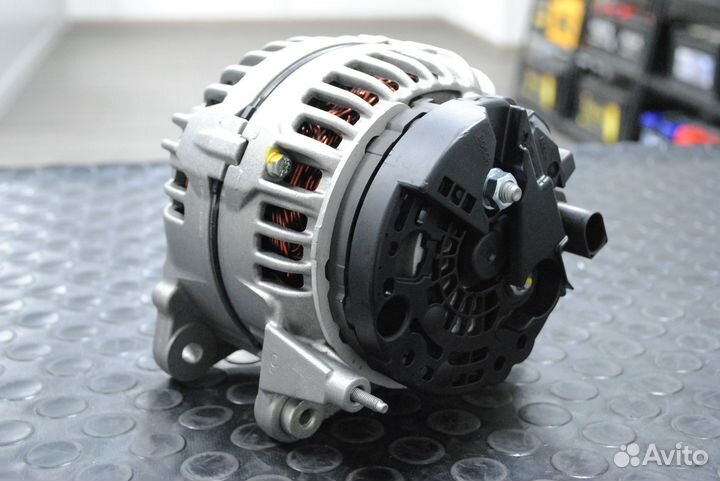 Генератор VW Passat, Tiguan, Audi A4 2.0 TDi 140А