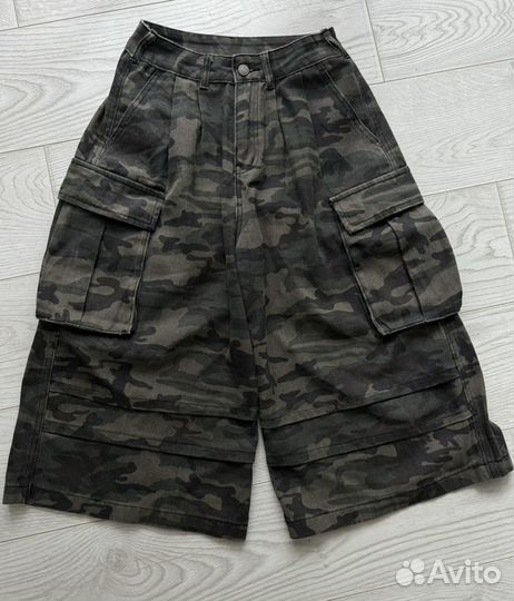 Камуфляжные шорты cargo camo type balenciaga