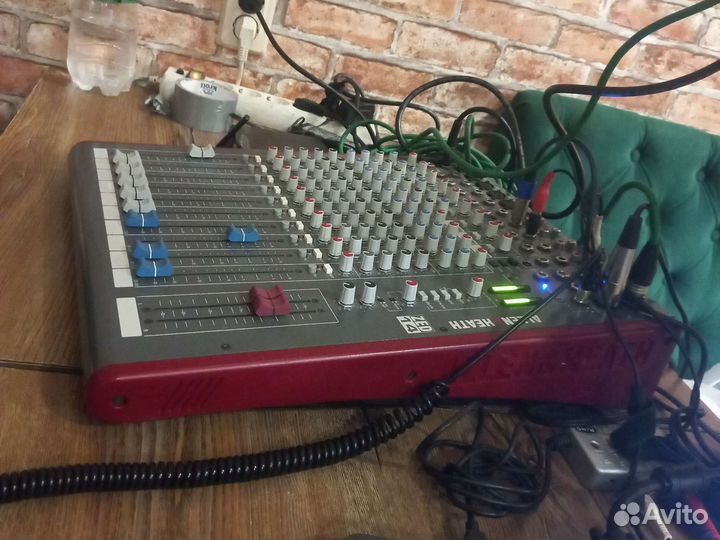 Пульт Allen Heath ZED 14