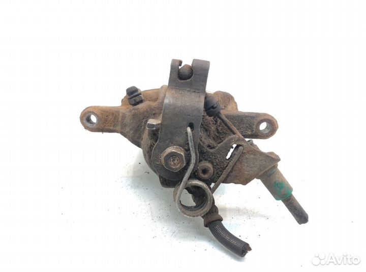 Суппорт задний правый Renault Trafic 2.0 DCI 2010