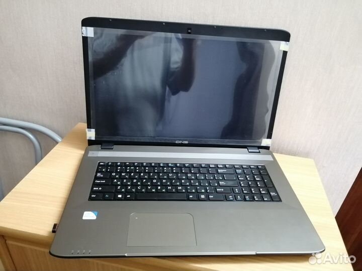 Ноутбук 17.3, ssd 240gb, ram 8gb