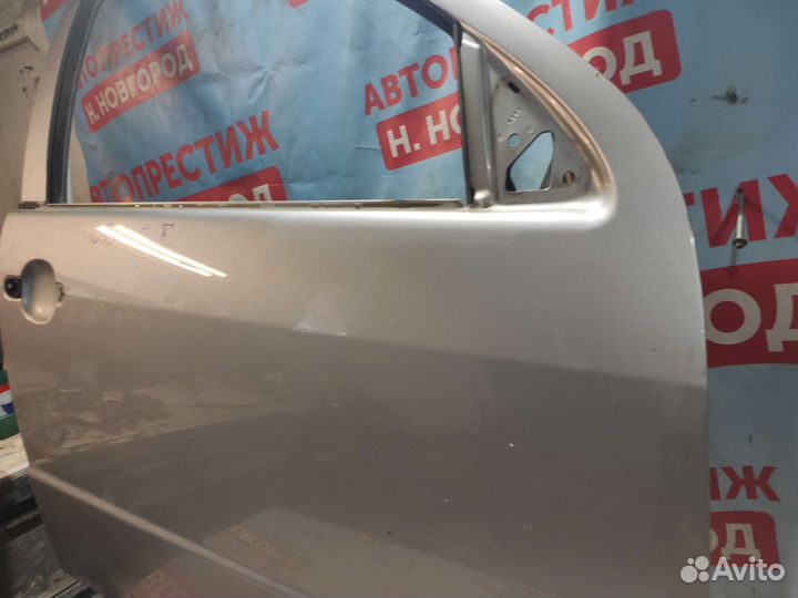 Дверь передняя правая Шкода Фабия 1