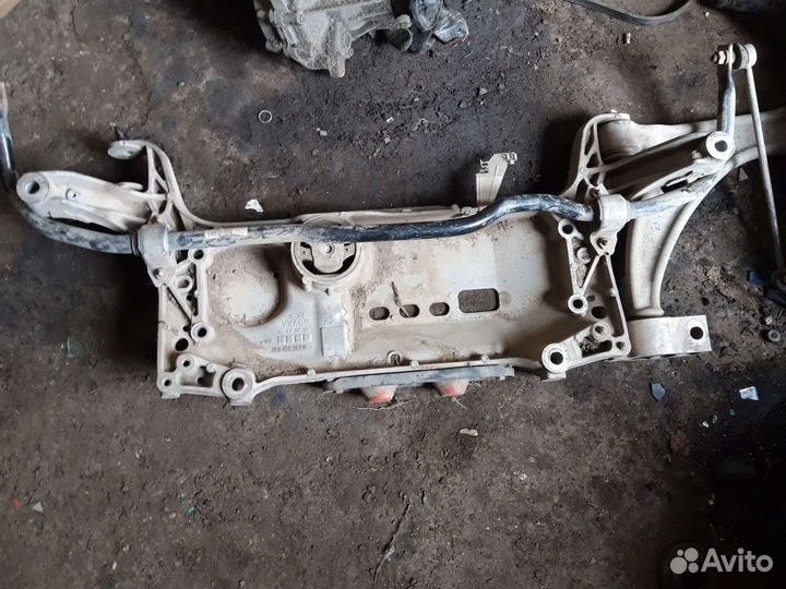 Подрамник Фольцваген Пассат В6