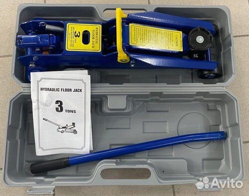 Домкрат гидравлический подкатной в кейсе 3т