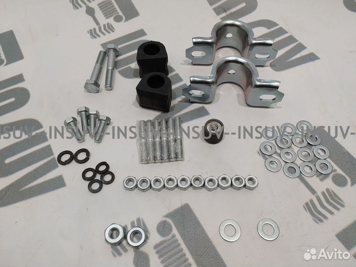 Комплект крепежа отвязки Нива(метизы+втулки+скобы)