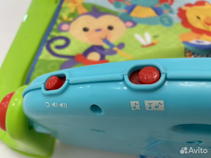 Развивающий коврик fisher price с пианино