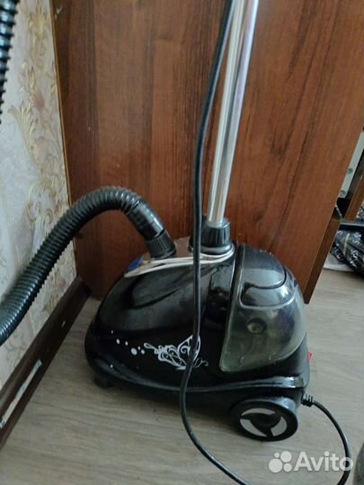 Отпариватель для одежды вертикальный