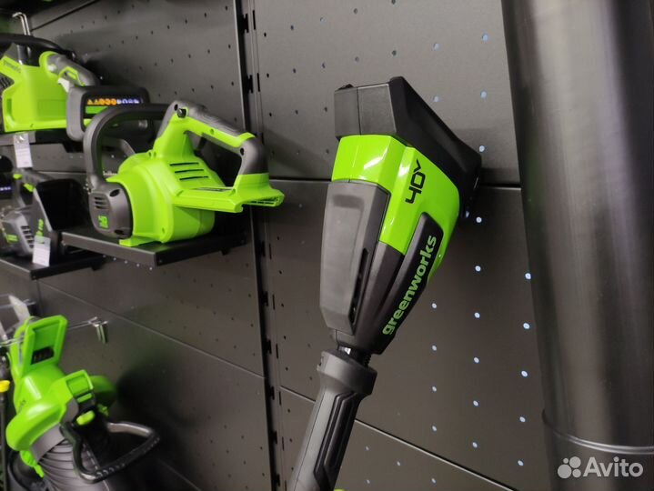 Снегоуборщик-снеголопата Greenworks 2603107