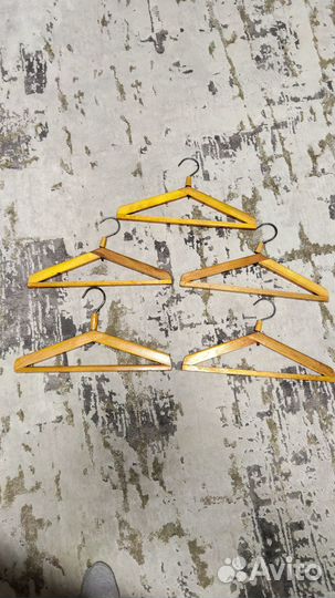 Вешалки плечики