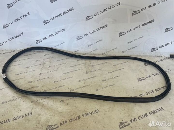 Уплотнительная резинка крышки багажника Kia Ceed