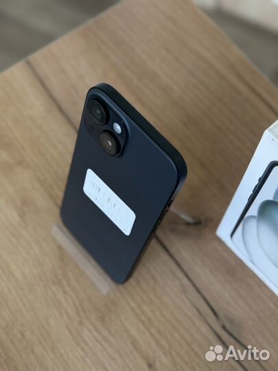 iPhone 15, 128 ГБ
