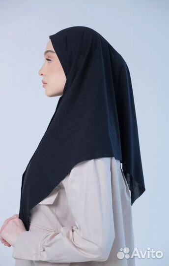 Хиджаб на кнопках