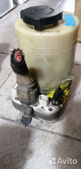 Насос гидроусилителя эгур Opel Vectra C TRW