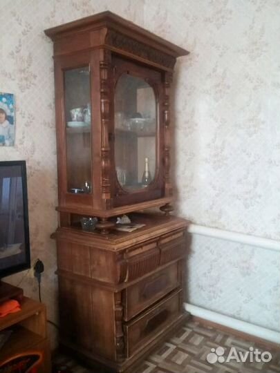 Антикварный буфет