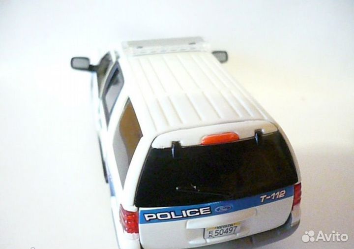 Gearbox.ford expedition.police.1:43