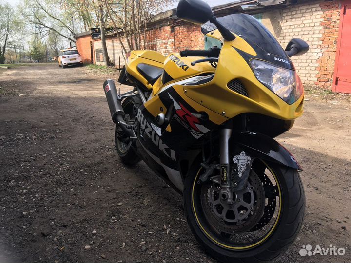 Мотоцикл Suzuki GSX-R600 K2 2002г