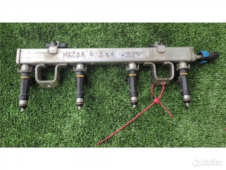 Топливная рампа Mazda 6 2.3 2004