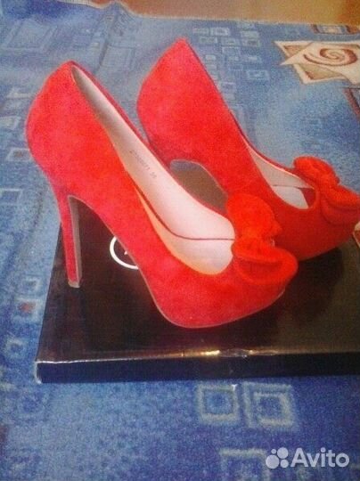 Туфли на каблуке