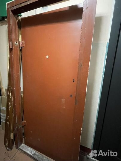 Дверь входная металлическая бу 86