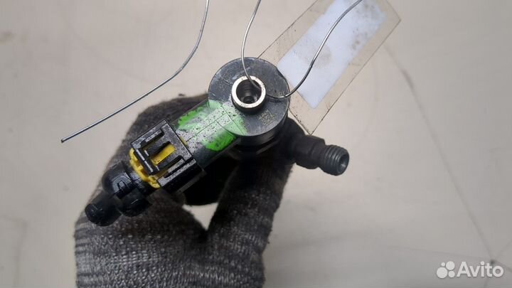 Форсунка топливная Opel Astra H