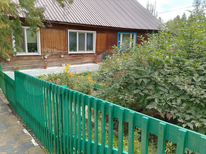 Дом 56 м² на участке 12 сот.